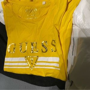 Guess top